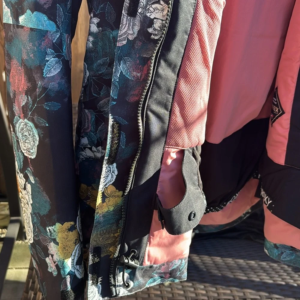 ROXY Ski Jacket - Picture 8 of 8